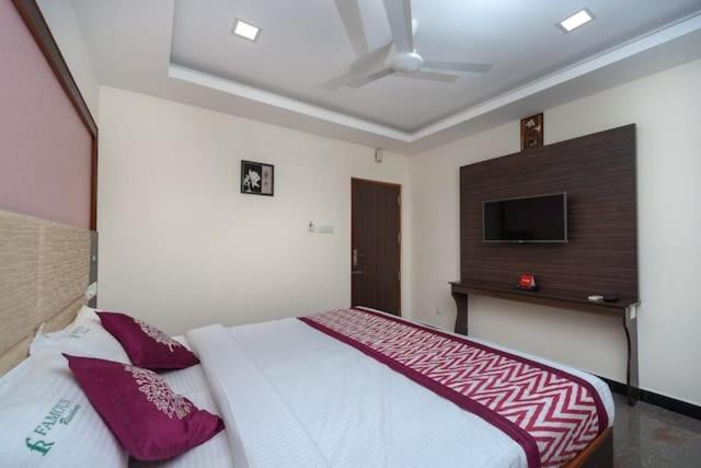 Famous Residency Hotel Tiruchirappalli Ngoại thất bức ảnh