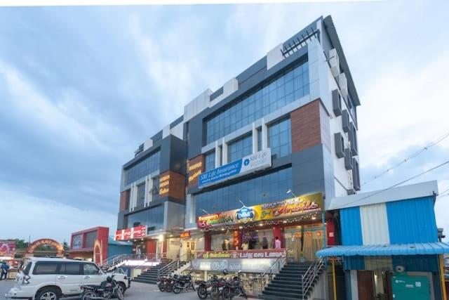 Famous Residency Hotel Tiruchirappalli Ngoại thất bức ảnh
