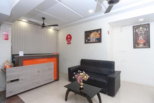Famous Residency Hotel Tiruchirappalli Ngoại thất bức ảnh