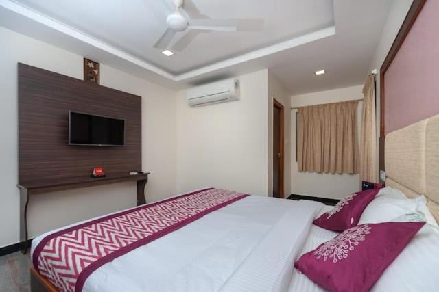 Famous Residency Hotel Tiruchirappalli Ngoại thất bức ảnh