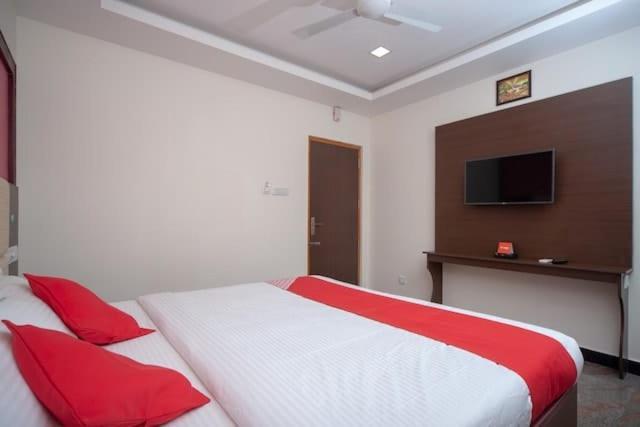 Famous Residency Hotel Tiruchirappalli Ngoại thất bức ảnh